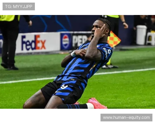 国米尤文关注朗斯中卫拜多